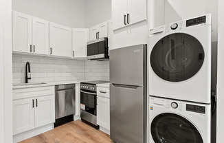 125 SAINT JAMES PL