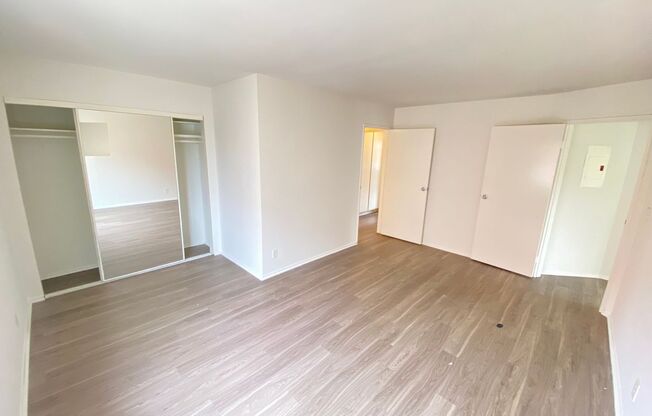 3 beds, 2 baths, $3,600, Unit D