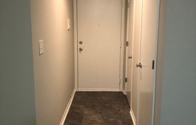 2 beds, 2 baths, 1,042 sqft, $1,429, Unit 6034C