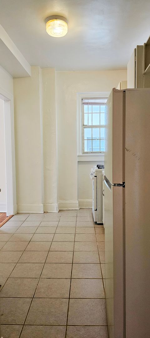 1 bed, 1 bath, 550 sqft, $1,500, Unit 204