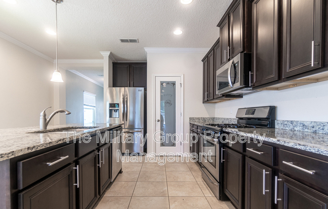 4815 REEF HERON CIR