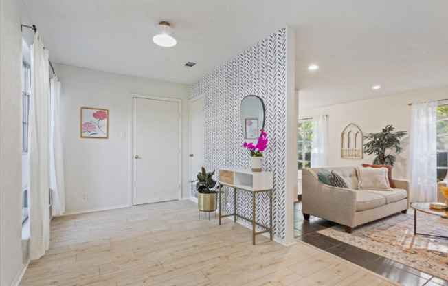 12205 MIDLAND WALK