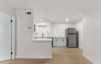 1 bed, 1 bath, 530 sqft, $999, Unit 51