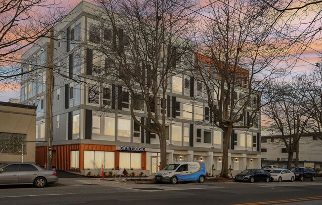 Studio, 1 bath, 286 sqft, $1,526, Unit 515