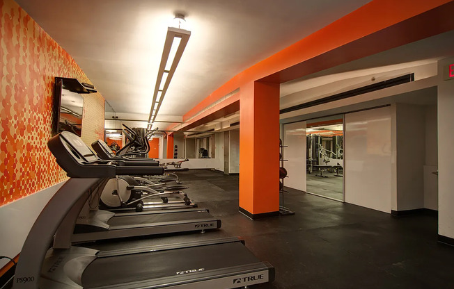 1 bed, 1 bath, $3,800, Unit 4C