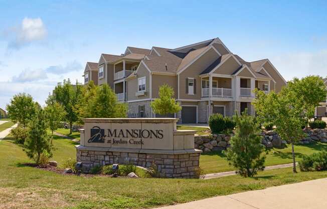 Mansions at Jordan Creek
