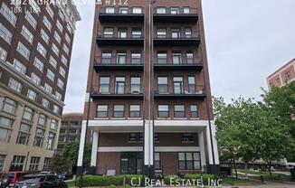 2029 GRAND BLVD