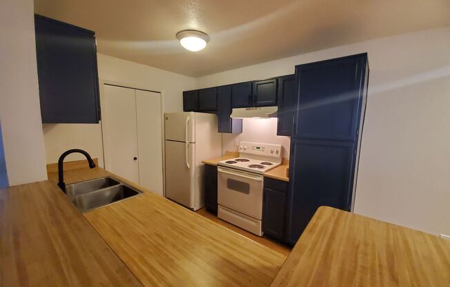 2 beds, 2 baths, $1,350