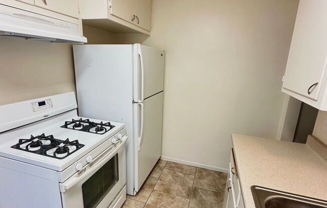 2 beds, 1 bath, 900 sqft, $1,850, Unit Unit 1015