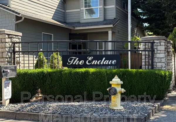 8527 NE 55 CIR
