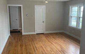 3 beds, 1 bath, $1,200