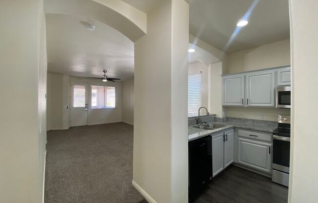 2 beds, 1 bath, $1,495