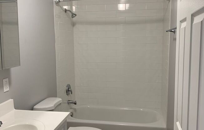 3 beds, 1.5 baths, 1,150 sqft, $1,770, Unit 1116 Highfield Court