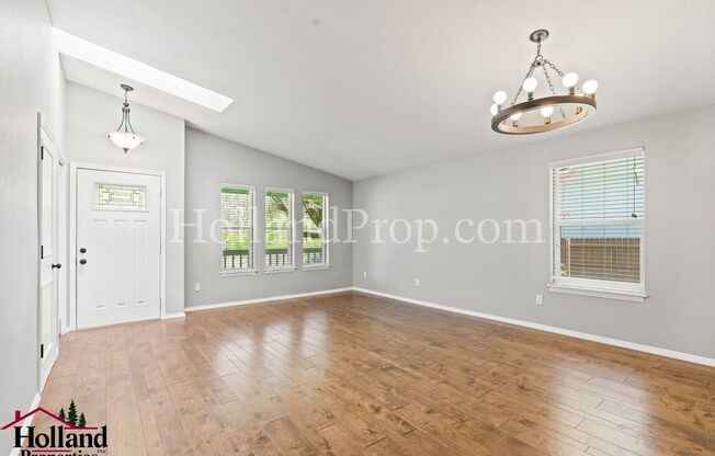 Single level Beautiful home located on Fanno Creek Trail
