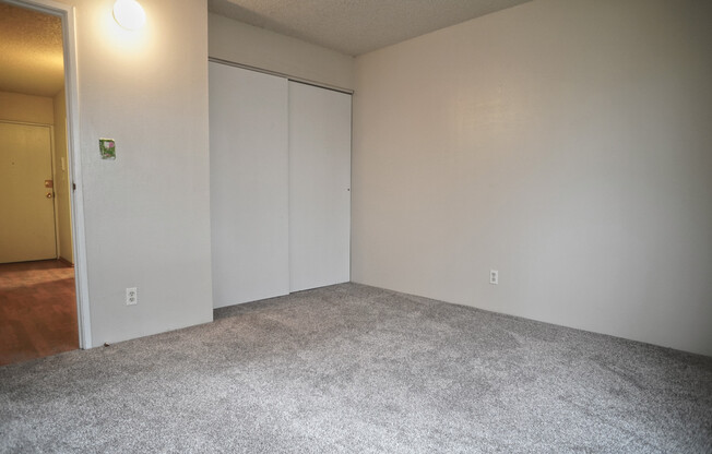 2 beds, 2 baths, $1,395, Unit #209