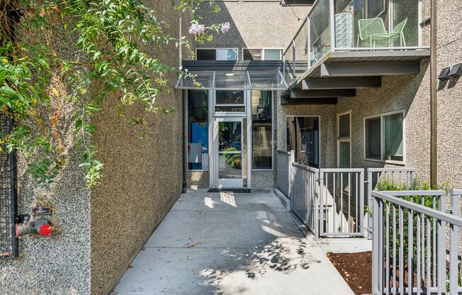 Minor Tower Apartments - Located in Eastlake