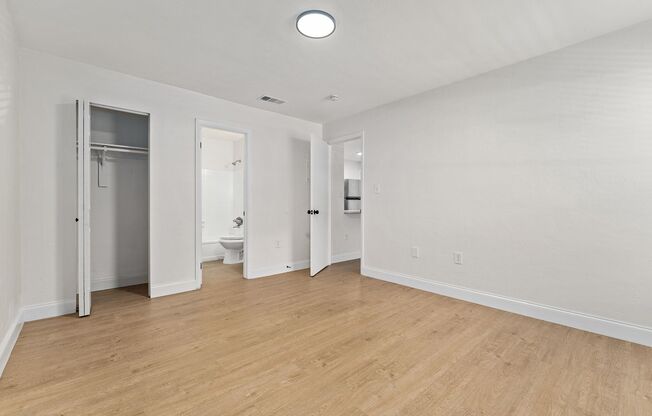 1 bed, 1 bath, 530 sqft, $999, Unit 54