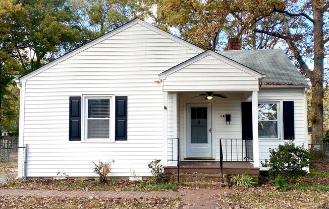 Beautifully Renovated 3 Bedroom Home in Sandston Available NOW!!