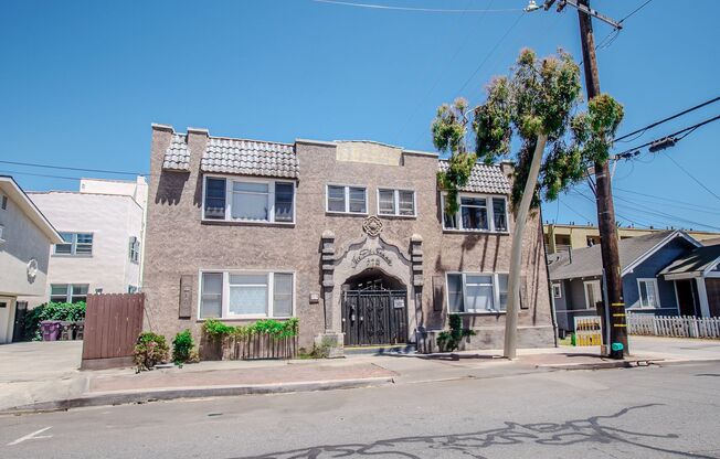 278 Falcon Ave.