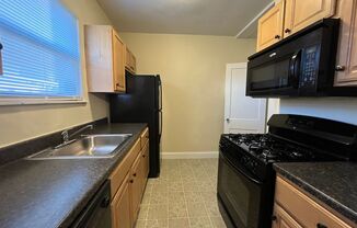 1 bed, 1 bath, 800 sqft, $1,050, Unit 5A