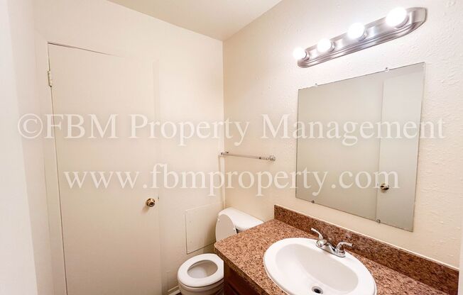 2 beds, 1.5 baths, $1,100, Unit 111