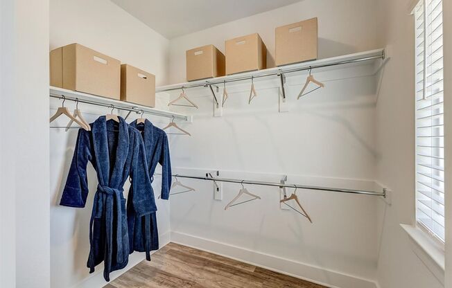 3 beds, 2.5 baths, 1,184 sqft, $1,750, Unit 4525 Colosseum Way