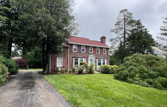 Stunning 4-Bedroom Single Family Home in Penn Valley! Available NOW!