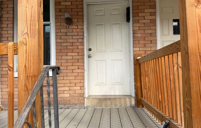 Student Housing -- 6 Bedroom Townhome by York College