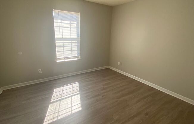 2 beds, 1.5 baths, 1,064 sqft, $750, Unit Unit 51