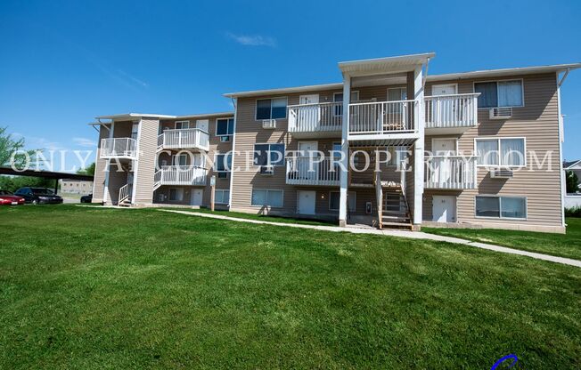 1 bed, 1 bath, 480 sqft, $920, Unit 184