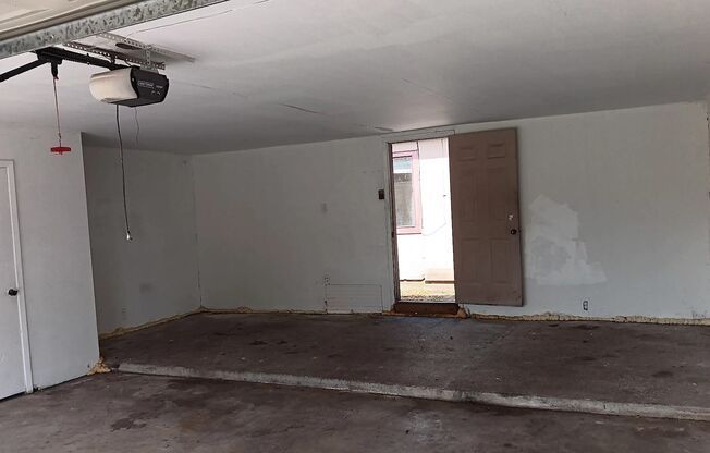 2Bed 1.5 Bath 1505 sqft