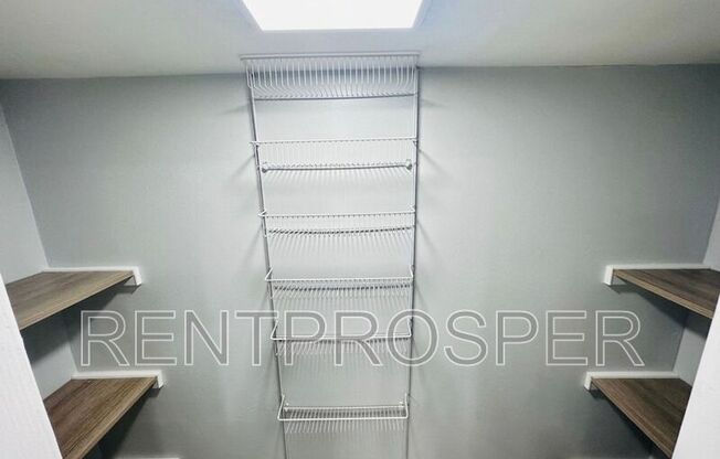 4267 S SEMORAN BOULEVARD