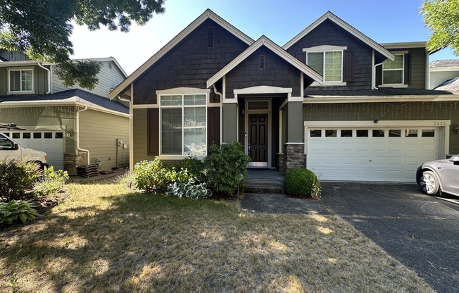 7625 NE 201 PL