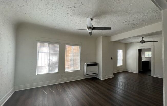 3 beds, 1 bath, $3,495, Unit 1441