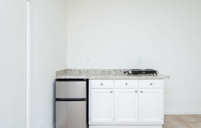 3737 Midvale
