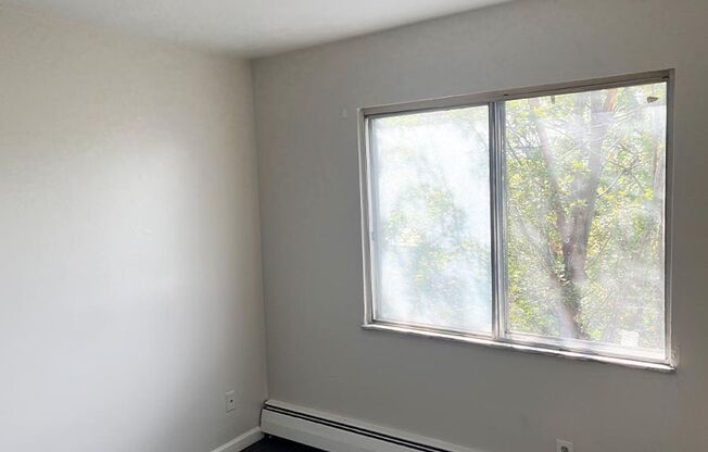 1 bed, 1 bath, 560 sqft, $795, Unit 605-25