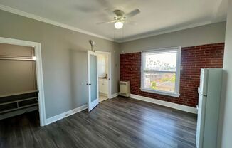 1626 N. Harvard Blvd.