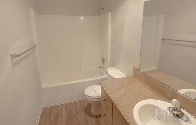 2 beds, 2 baths, 1,004 sqft, $1,495, Unit A7