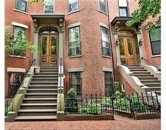 112 PEMBROKE ST