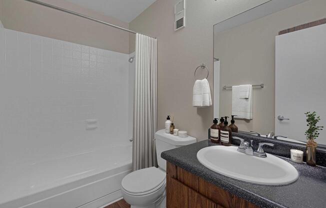 1 bed, 1 bath, 600 sqft, $949