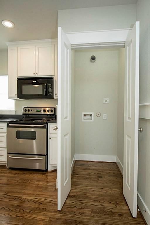 Great Location! Well kept 2/1 in 77022 move-in ready upon approval.