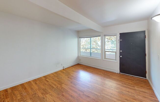 Penrith Apartments - Walk to UW or U-Village!