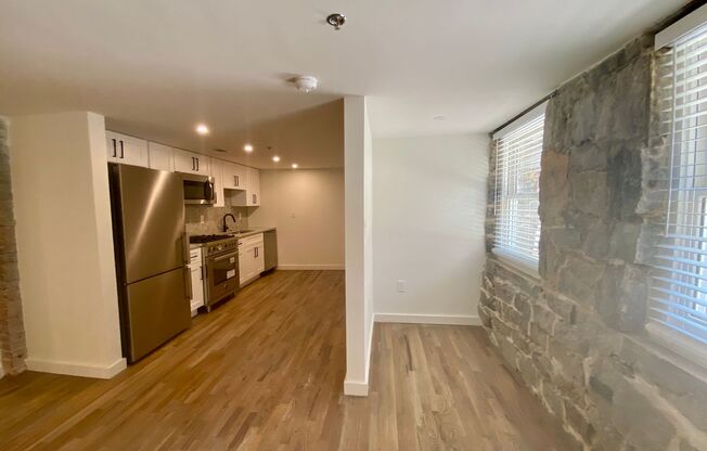 2 beds, 2 baths, 1,005 sqft, $2,567, Unit 013