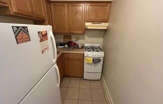 1 bed, 1 bath, $895, Unit 204