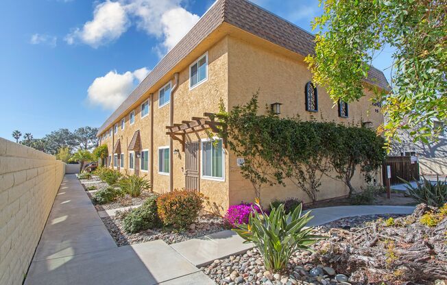 Breakwater Townhomes