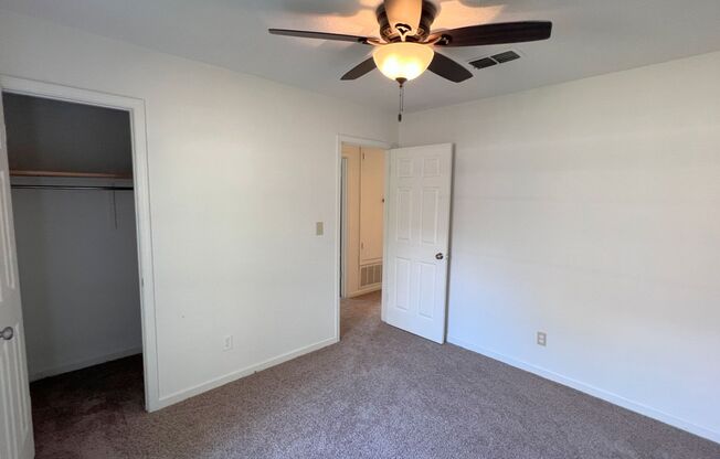 3 beds, 2 baths, $1,435