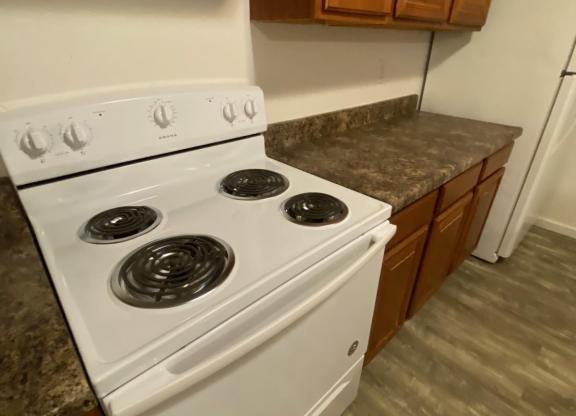 2 beds, 1 bath, 750 sqft, $1,000