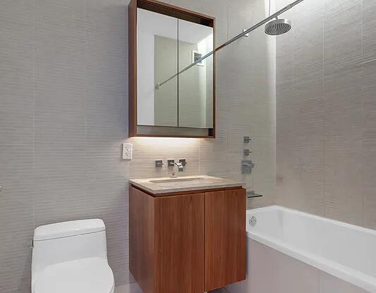 1 bed, 1.5 baths, 801 sqft, $5,600, Unit 21E