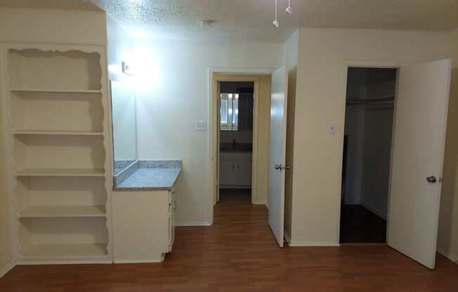 1 bed, 1 bath, 780 sqft, $825, Unit 3008-7