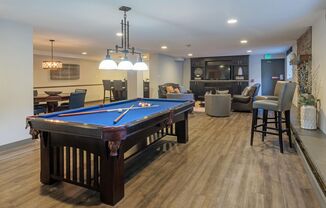 2 beds, 1 bath, 835 sqft, $1,611, Unit 301